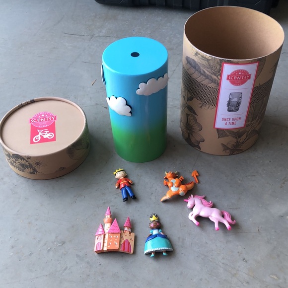 Scentsy Once Upon a Time Diffuser Shade - Picture 5 of 6